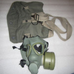 Neuporabljena,uporabna vojaška plinska maska Jugoslovanske vojske