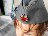 Ofic šapka in titovka zlati rob jna smb