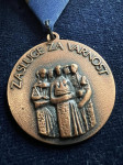 SLOVENIJA BRONASTA MEDALJA ZASLUGE ZA VARNOST POLICIJA (otaku)