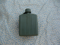 VOJAŠKA LITARSKA PLASTENKA ZA PIJAČO JNA