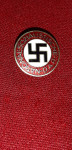 WW2 NEMŠKA NACISTIČNA  EMAJLIRANA ZNAČKA S SVASTIKO CCA 2 CM