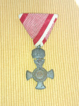 Železni križec FJ s krono