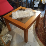 Masivna klubska mizica