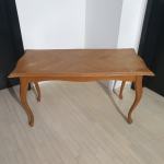 Starinska lesena mizica