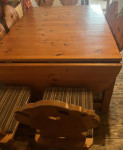 Starinska miza z 6 stoli