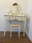 Lepotil na mizica s stoličko