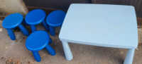 Otroška miza + 4 x stolček - ikea - Mammut serija (5 delni set)