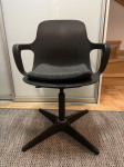 Vrtljiv pisarniški stol