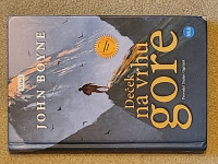 DEČEK NA VRHU GORE, JOHN BOYNE,