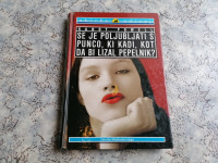 R.Powell SE JE POLJUBLJATI S PUNCO,KI KADI,KOT DA BI LIZAL PEPELNIK?