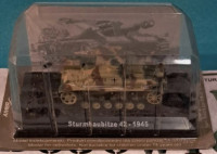 Kovinski model maketa oklepnik tank Sturmhaubitze 42