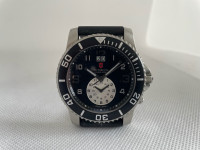 MOŠKA ROČNA URA VICTORINOX