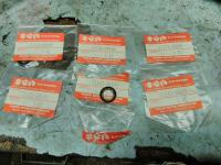 O tesnilo glave motorja suzuki 750 F, 750 R