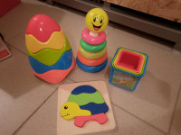 komplet motoričnih igrač za dojenčke
