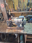 El. Motor z  reduktorjem