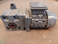 reduktor z elektro motorjem