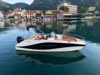 Barracuda 686 walk around, najnižje cene novih plovil v Evropi