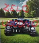 Samohodna daljinsko vodena kosilnica