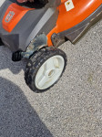 Samohodna kosilnica Husqvarna 4x4