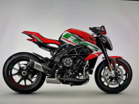 MV Agusta Dragster RC SCA 800 cm3