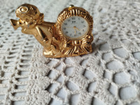 Namizna ura Evropa in mala urica Monaco Quartz