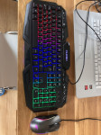 Gaming tipkovnica in miška z led osvetlitvijo