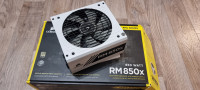 Corsair RM850x Bel Napajalnik 850W – 80 PLUS Gold, modularen