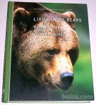 LIVING WITH BEARS nova 65 eur