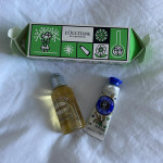 L’occitane set: olje za tuširanje in krema za roke