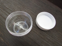 Plastična posodica za kremo, šampon, prašek, puder, mazilo, perlice