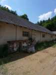2 hali - skladiščni, z zemljiščem, v industrijski coni Moravče
