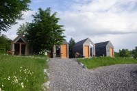 4 Glamping hišice,  4x10 m2