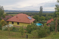 ATRIJSKA HIŠA S KLETJO V OKOLICI PTUJA