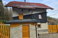 Čudovita hiša / vikend v naravi