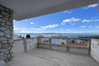 Dramalj - stanovanje s panoramskim razgledom v novogradnji