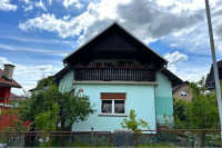 Družinska hiša v Limbušu