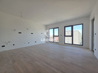 Dvosobno stanovanje z dvigalom in parkirnim mestom v garaži v Umagu