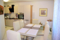 EKSKLUZIVNA HIŠA S POSLOVNIM PROSTOROM V CENTRU