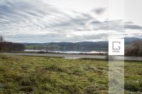 PRODAMO 1295 m2 VELIKO ZAZIDLJIVO STAVBNO ZEMLJIŠČE