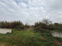 Gradbena parcela na mirni lokaciji