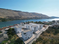 Grebaštica, Šibenik - Prostorno trisobno stanovanje z dvema velikima l