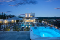 Hiša Flengi, Sveti Lovreč, 220m2