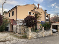 HIŠA Z GOSTINSKIM OBJEKTOM - MOŽNOST INVESTICIJE!