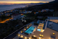 Hiša Podstrana, 243,70m2