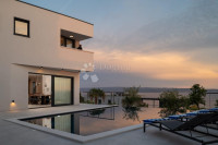 Hiša Podstrana, 243,70m2