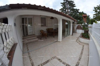 HIŠA V BARBARIGI – 112 m², POGLED NA MORJE