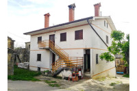 Hiša v mirnem zaledju Kopra - Žrnjovec