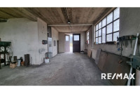 Industrijsko proizvodna hala, tudi skladišče