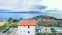 Istra, okolica Brseča - hiša z dvema apartmajema in bazenom, 150 m2