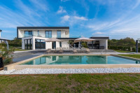 Istra - Poreč, moderna vila z bazenom in wellnessom